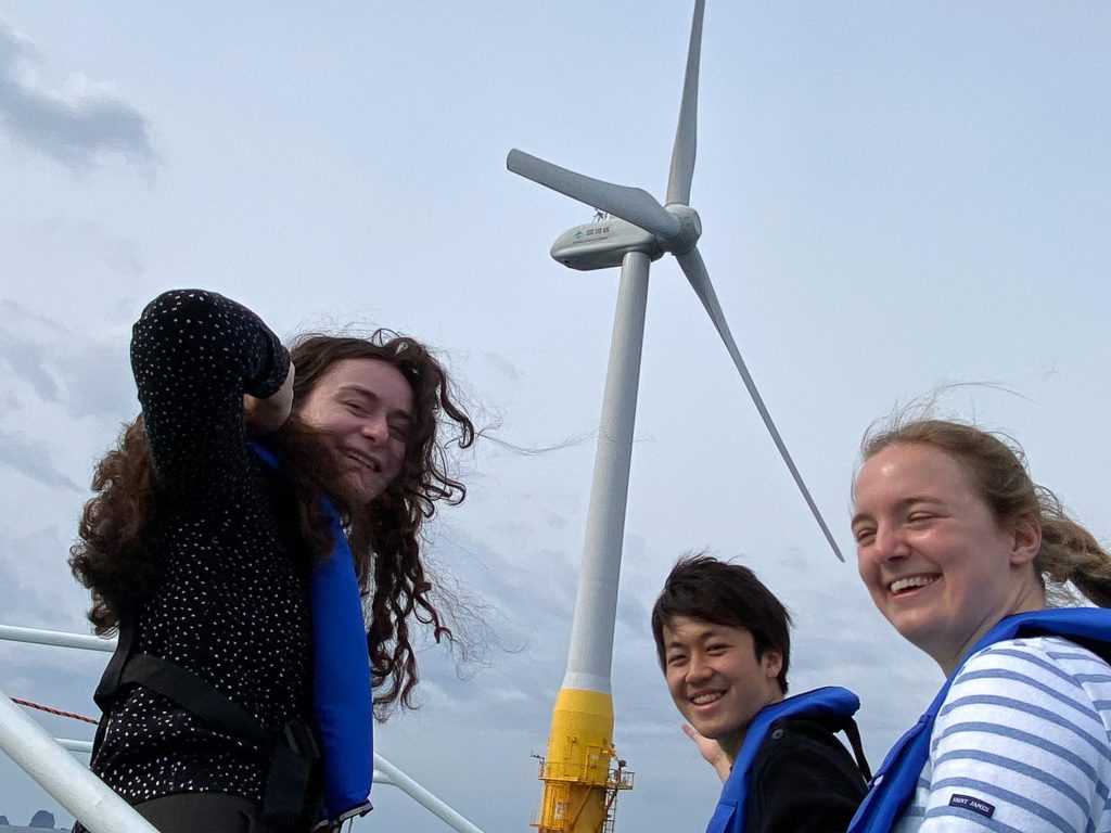 Participants with the off-shore wind turbine "Hamankaze"